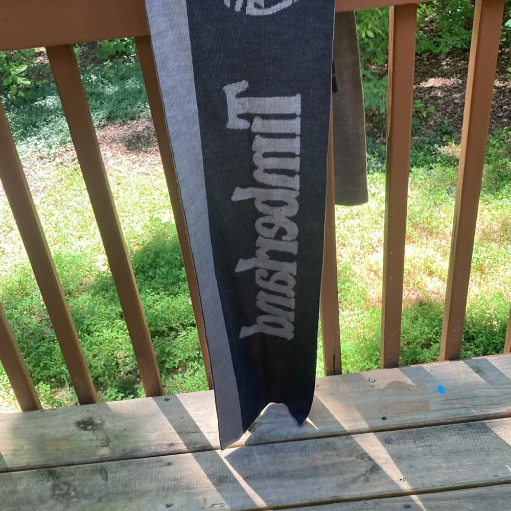 Timberland grey scarf